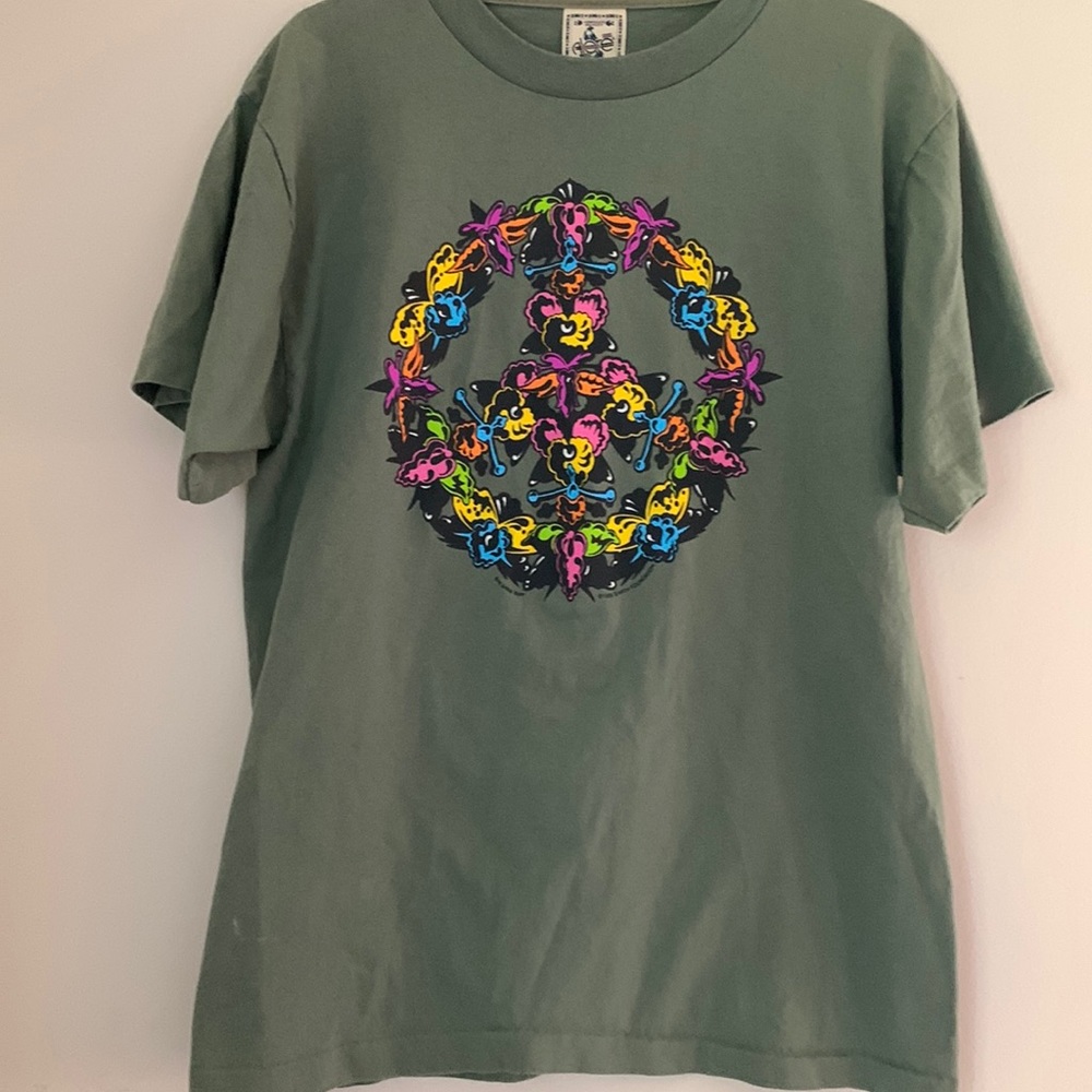 Cool t-shirt✌️
